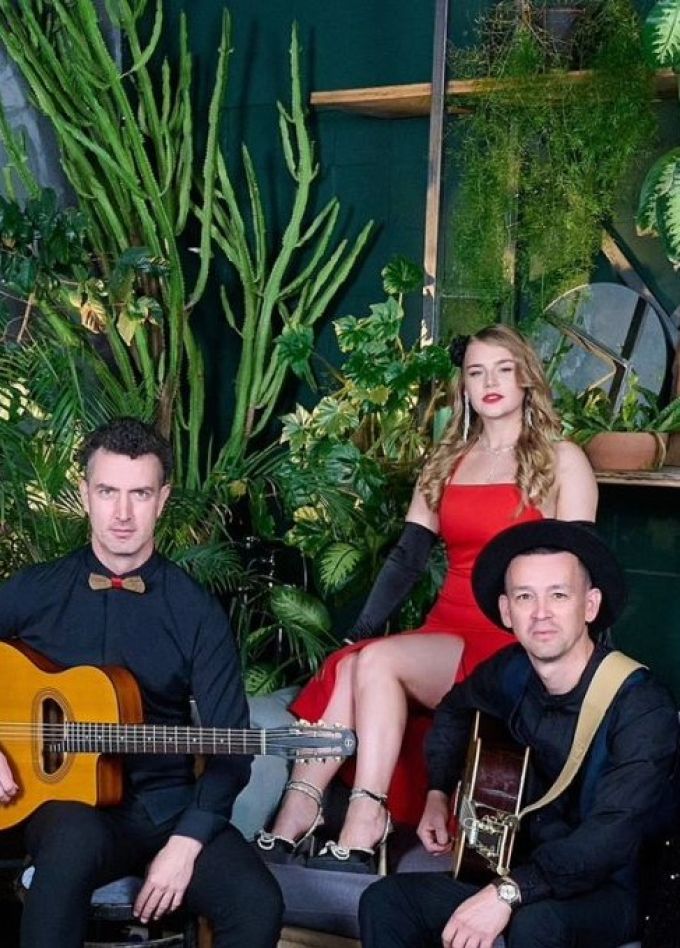 Gypsy Jazz Vocal Band