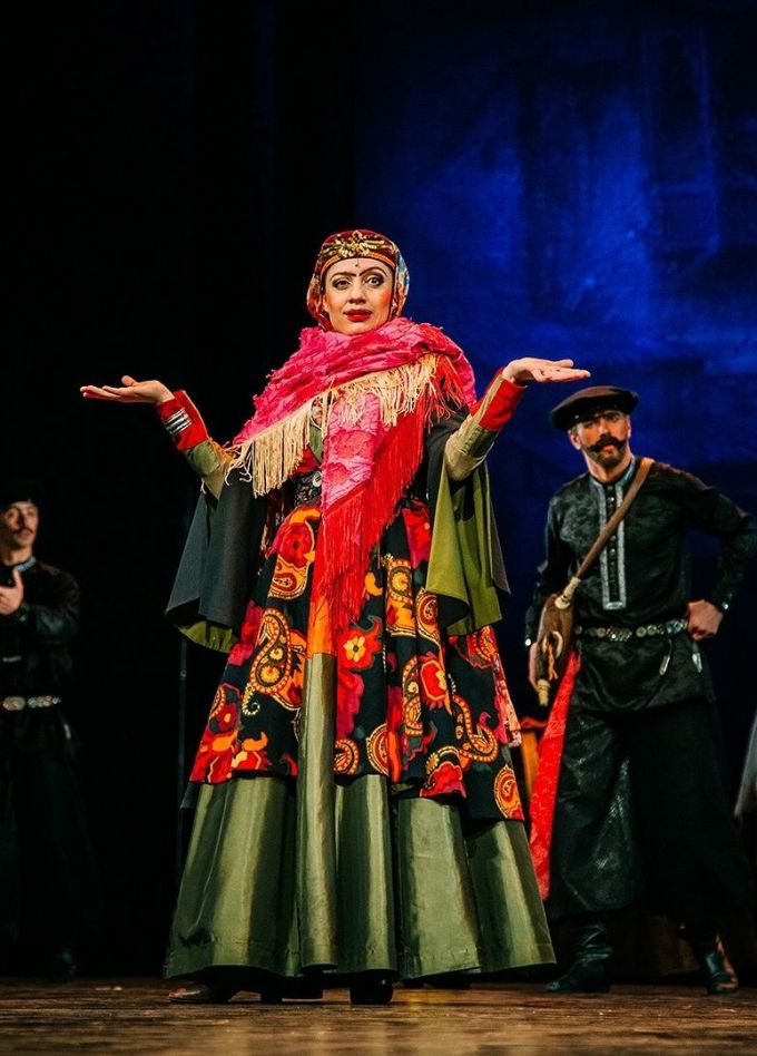 Спектакль «Ханума»