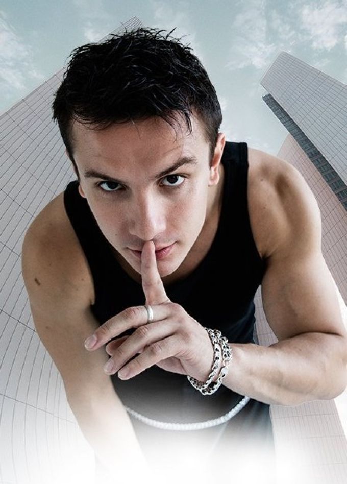 NЮ. Юрий Николаенко