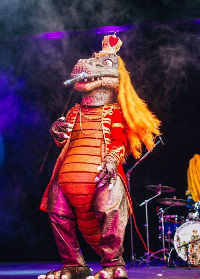 Шоу «Звёзды Юрского периода»