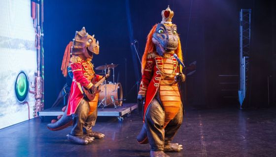 Шоу «Звёзды Юрского периода»