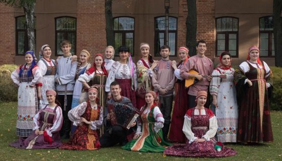 Ансамбль «Яромилъ». И песни тоже воевали