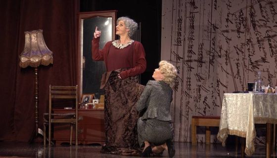 Спектакль «Фаина. Птица, парящая в клетке»